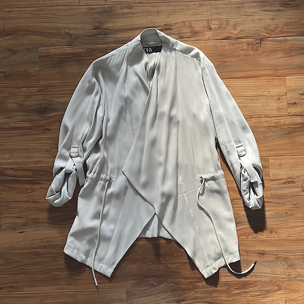 Zara Tan Trench Coat Timeless Style
